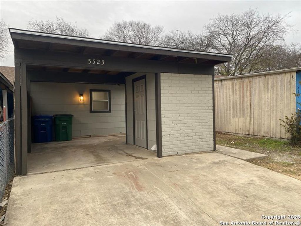 5523 LITTLE CREEK ST, San Antonio, TX 78242