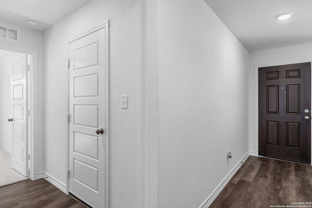 428 Raven Row, Marion, TX 78124