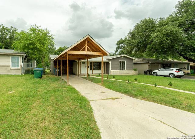 643 Edgebrook, San Antonio, TX 78213
