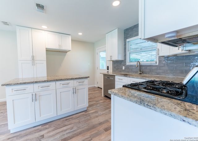 643 Edgebrook, San Antonio, TX 78213