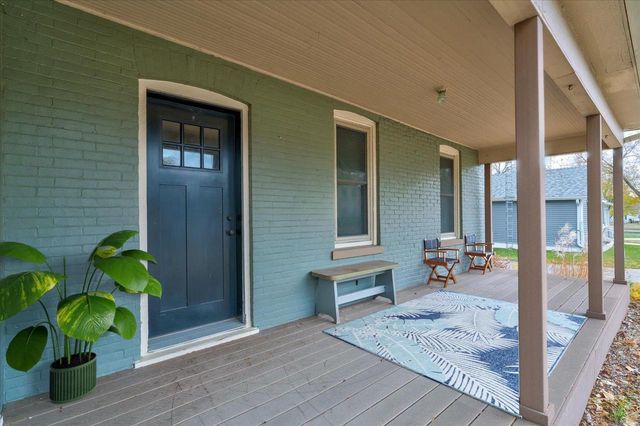 947 W Wisconsin Street, Portage, WI 53901