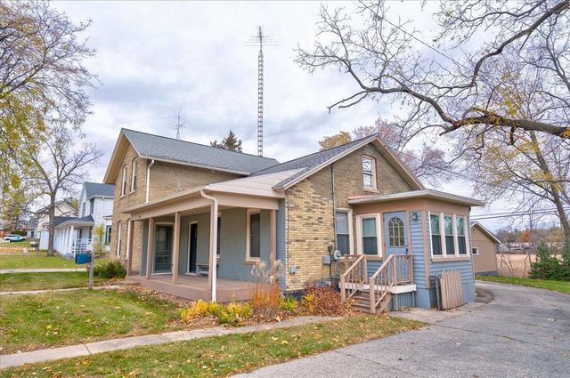 947 W Wisconsin Street, Portage, WI 53901