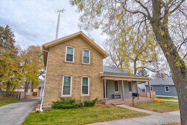 947 W Wisconsin Street, Portage, WI 53901