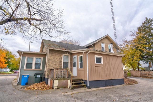 947 W Wisconsin Street, Portage, WI 53901