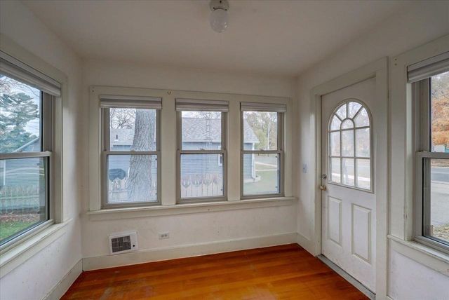 947 W Wisconsin Street, Portage, WI 53901