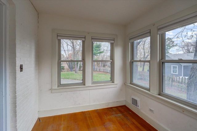 947 W Wisconsin Street, Portage, WI 53901