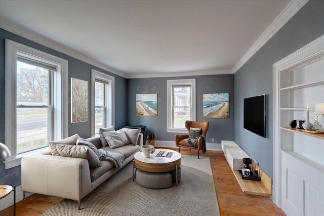 947 W Wisconsin Street, Portage, WI 53901