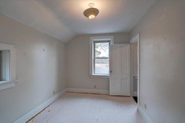 947 W Wisconsin Street, Portage, WI 53901