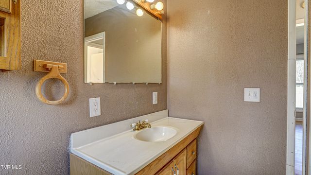 1841 Jackson Hollow Road, Kingsport, TN 37663