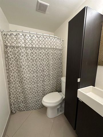 3001 NW 4th Terrace 152, Pompano Beach, FL 33064