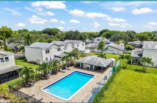 3001 NW 4th Terrace 152, Pompano Beach, FL 33064