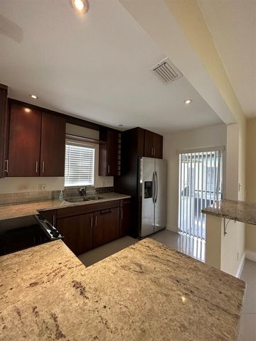 3001 NW 4th Terrace 152, Pompano Beach, FL 33064