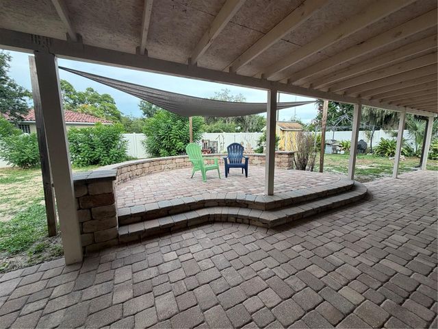 8009 PAULSON LANE, Tampa, FL 33617