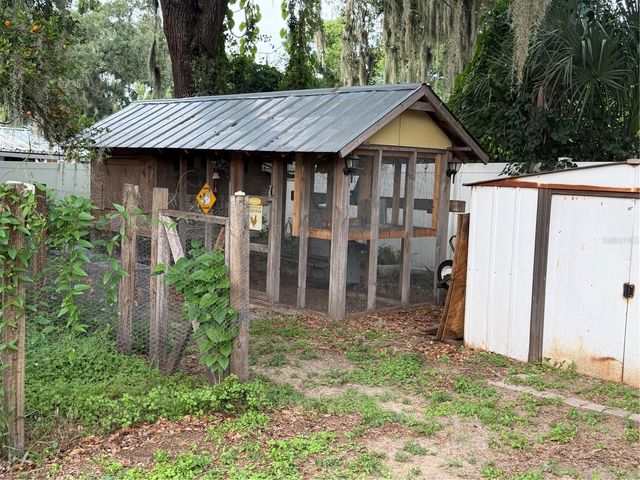 8009 PAULSON LANE, Tampa, FL 33617