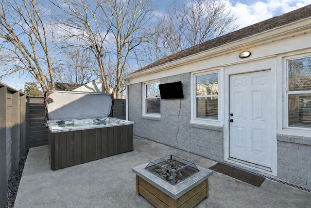 1709 Porter Rd, Nashville, TN 37206