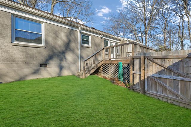 1709 Porter Rd, Nashville, TN 37206