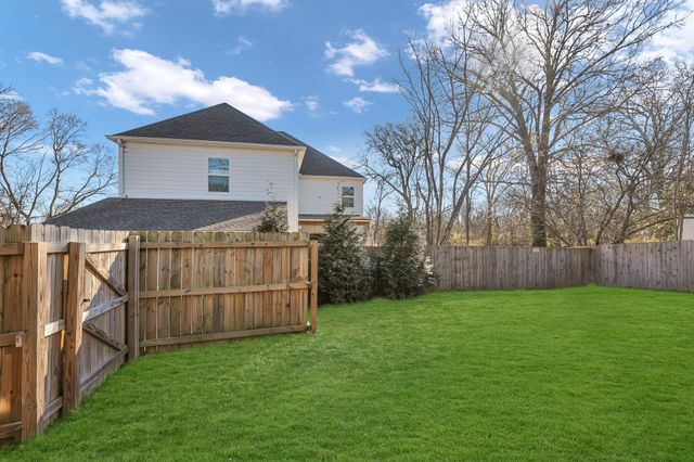 1709 Porter Rd, Nashville, TN 37206