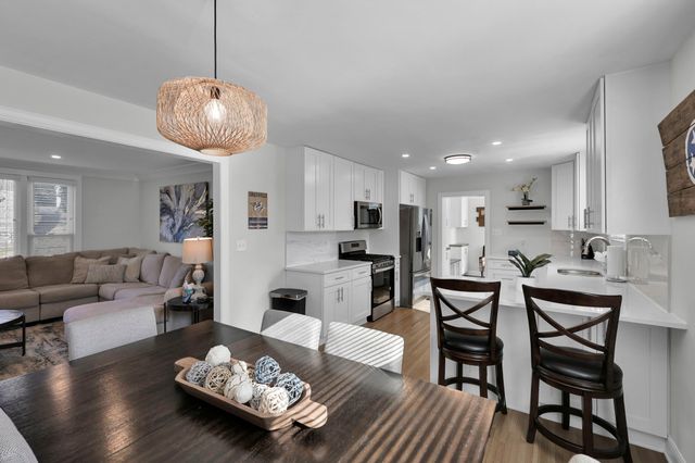 1709 Porter Rd, Nashville, TN 37206