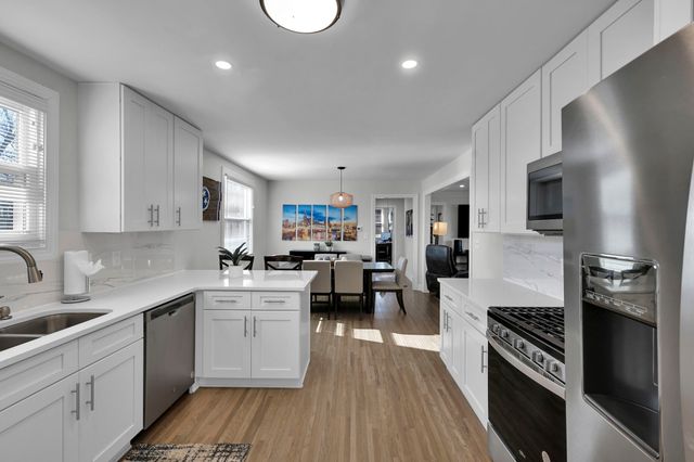 1709 Porter Rd, Nashville, TN 37206