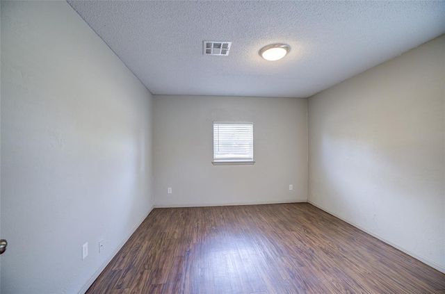1517 Willowcliff Court, Norman, OK 73071