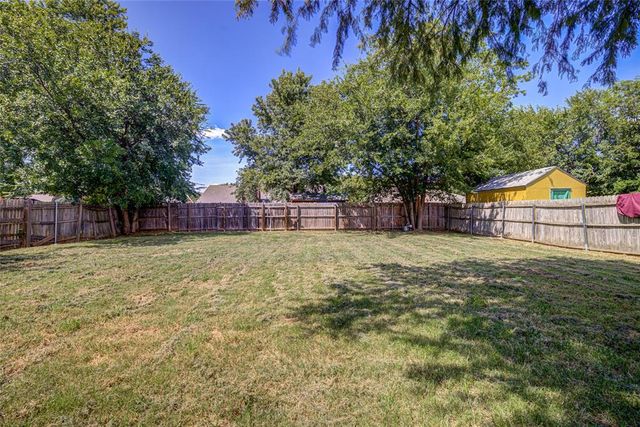 1517 Willowcliff Court, Norman, OK 73071