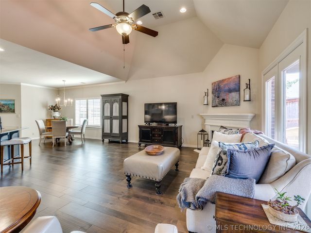 14390 S Vandalia Avenue, Bixby, OK 74008