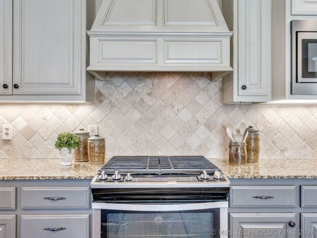 14390 S Vandalia Avenue, Bixby, OK 74008