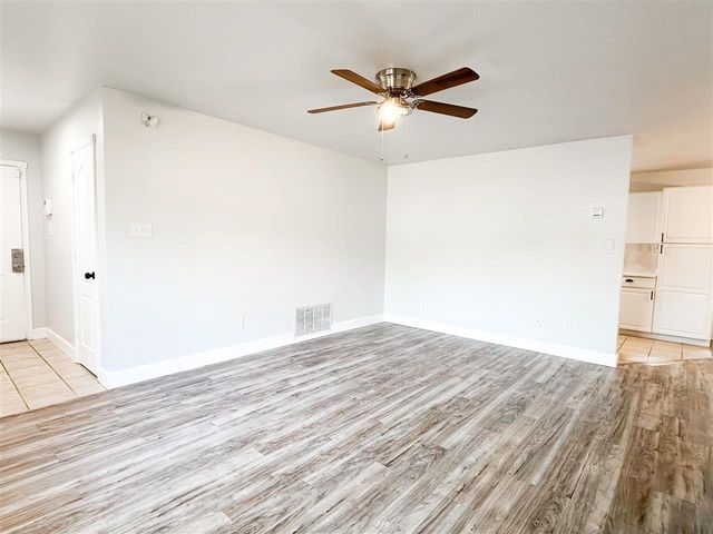 1616 NW Taylor Ave, Lawton, OK 73507