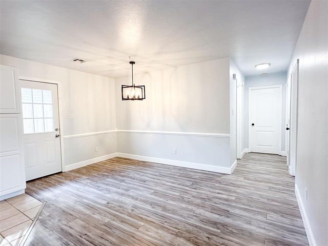 1616 NW Taylor Ave, Lawton, OK 73507