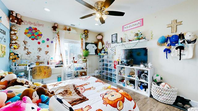 380 Irwin Ln, Santa Rosa, CA 95401