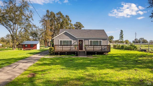 380 Irwin Ln, Santa Rosa, CA 95401