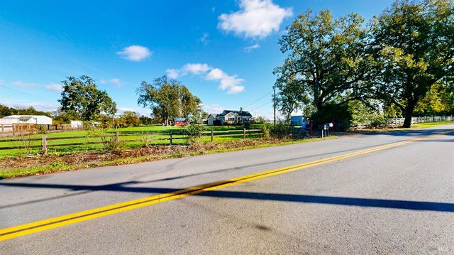 380 Irwin Ln, Santa Rosa, CA 95401