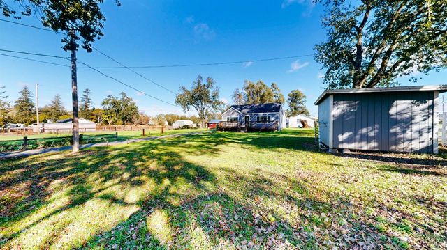 380 Irwin Ln, Santa Rosa, CA 95401