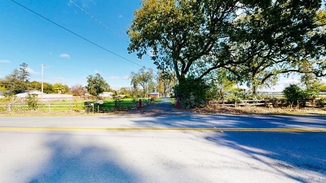 380 Irwin Ln, Santa Rosa, CA 95401