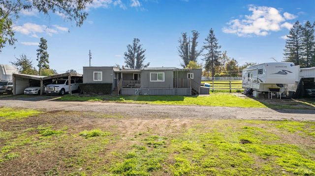 380 Irwin Ln, Santa Rosa, CA 95401