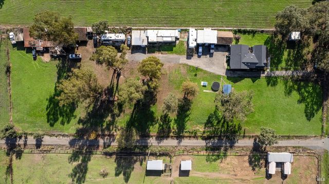 380 Irwin Ln, Santa Rosa, CA 95401