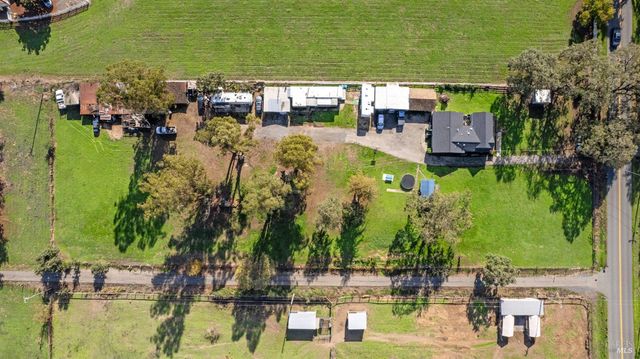 380 Irwin Ln, Santa Rosa, CA 95401