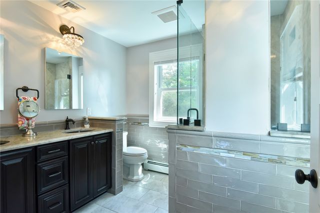 46 Bayberry Road, Narragansett, RI 02882