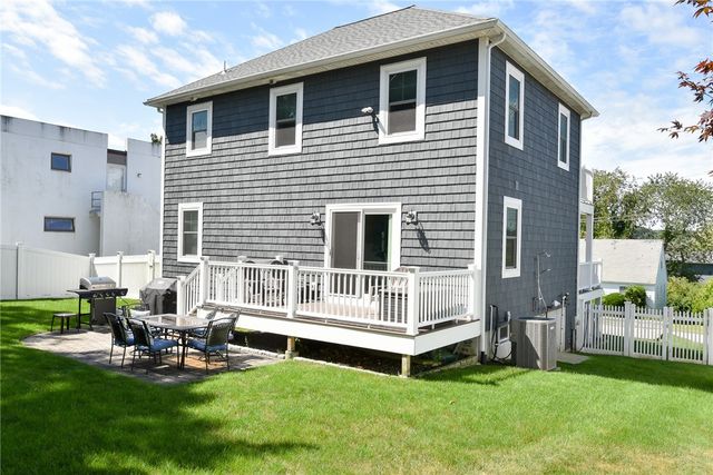 46 Bayberry Road, Narragansett, RI 02882