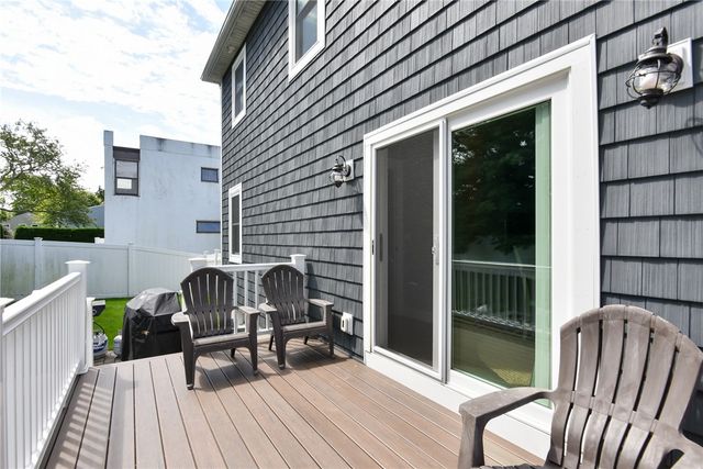 46 Bayberry Road, Narragansett, RI 02882