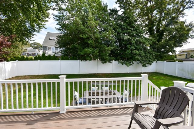 46 Bayberry Road, Narragansett, RI 02882