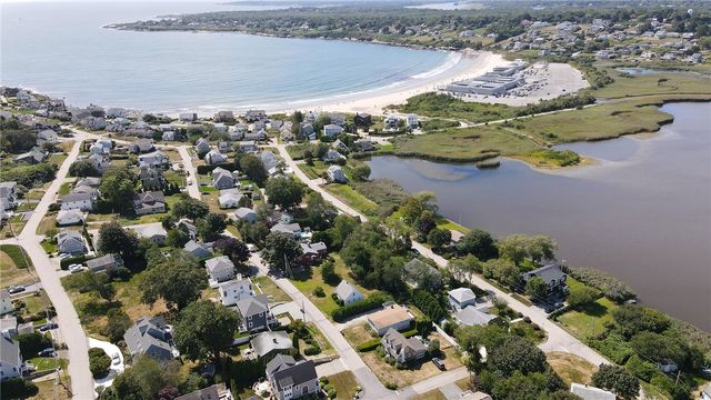 46 Bayberry Road, Narragansett, RI 02882