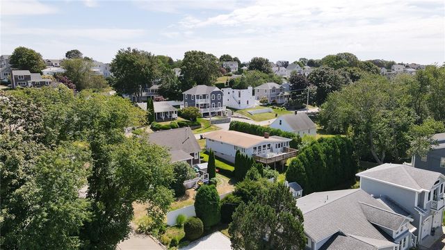 46 Bayberry Road, Narragansett, RI 02882