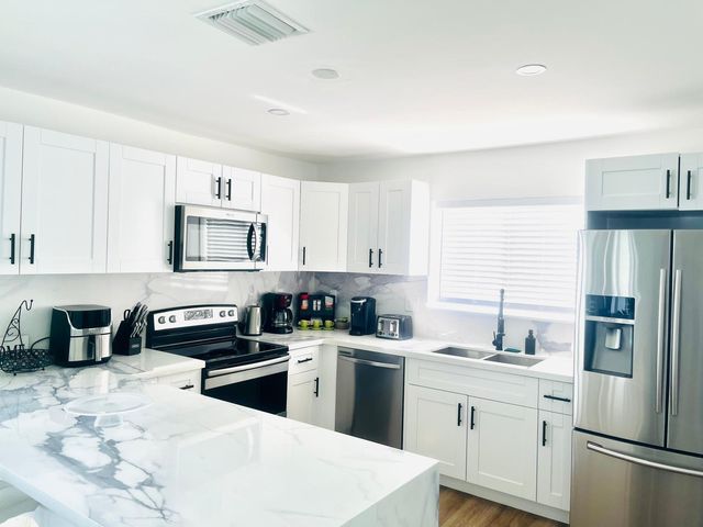 3705 Garden Lane, Miramar, FL 33023