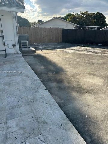 5531 SW 136th Ct 1, Miami, FL 33175