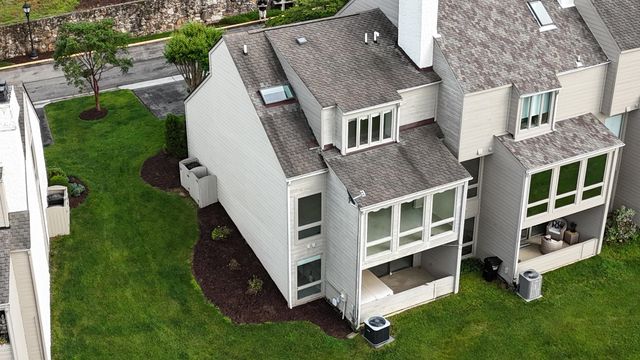4958 Hunting Hills CIR, Roanoke, VA 24018