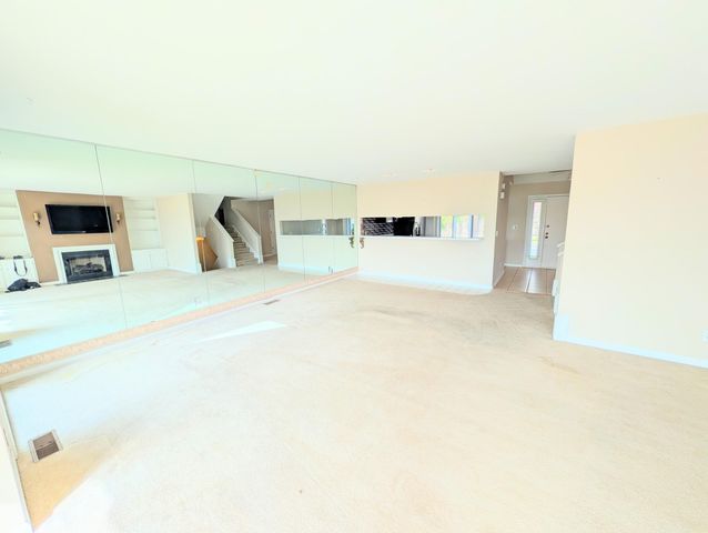 4958 Hunting Hills CIR, Roanoke, VA 24018