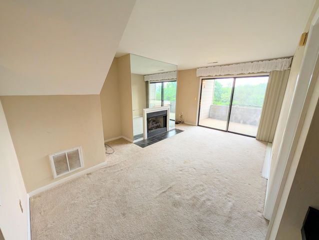 4958 Hunting Hills CIR, Roanoke, VA 24018