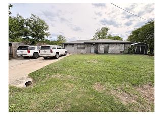 407 Peterson Dr, Kerrville, TX 78028