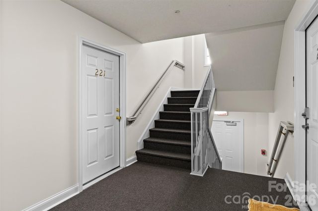 221 Timberline Ridge Court, Winston Salem, NC 27106